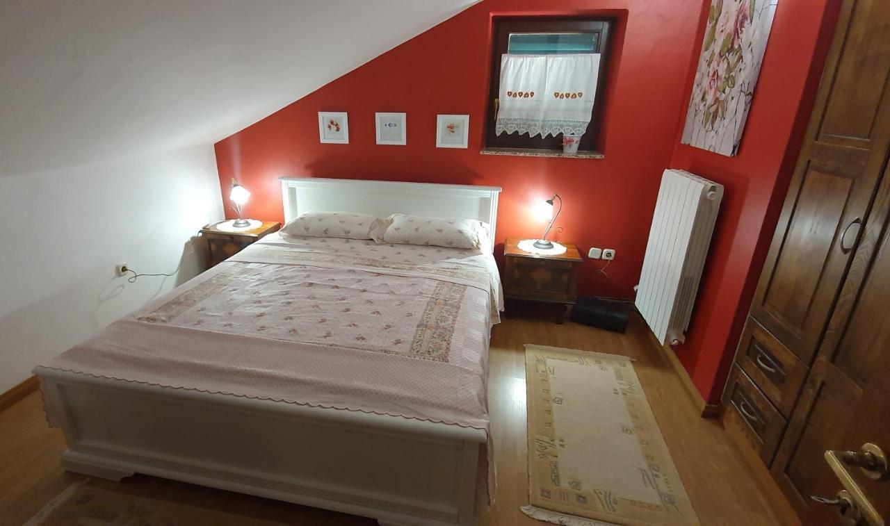 Holiday House "Lea" Lukoran Esterno foto