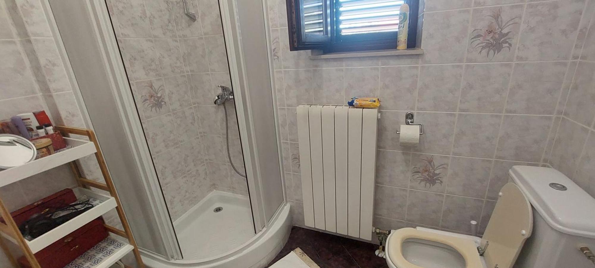 Holiday House "Lea" Lukoran Esterno foto